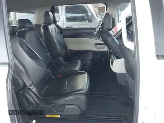 2022 Kia Carnival LXS with VIN KNDNB4H37N6124034, listed as a IAAI auction lot 41955252 with 41,030 mi miles and . Bid and sale history available at carsss.com. Image 8.