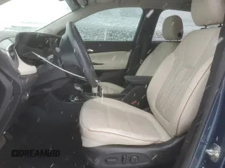 2024 Buick Encore GX Avenir z VIN KL4AMGSL9RB019571, wystawiony jako Copart lot #87971905 z przebiegiem 17 848 mil mil oraz Szkoda całkowita • Salvage title. Historia ofert i sprzedaży dostępna na DreamBid. Obrazek 7.