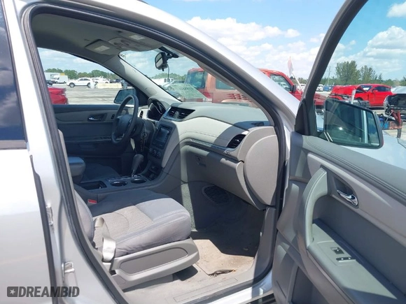 2015 Chevrolet Traverse LS with VIN 1GNKRFED8FJ336647, listed as a IAAI auction lot 41888467 with 108,458 mi miles. Bid and sale history available at carsss.com. Image 5.
