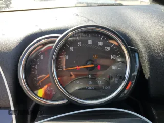 2018 MINI Countryman Cooper with VIN WMZYS7C37J3E07666, listed as a Copart auction lot 74055944 with 59,002 mi miles and Salvage Title. Bid and sale history available at carsss.com. Image 9.