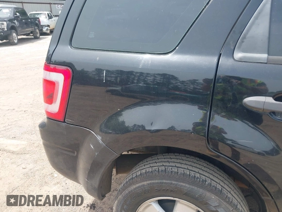 2010 Ford Escape XLS с VIN 1FMCU0C75AKC14767, выставлен на аукционе IAAI как лот 42265406 с пробегом 191 482 миль миль и . История ставок и продаж доступна на DreamBid. Изображение 6.