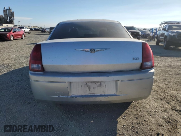2005 Chrysler 300 with VIN 2C3JA43R35H627608, listed as a Copart auction lot 81592854 with 127,750 mi miles and Clean Title. Bid and sale history available at carsss.com. Image 6.