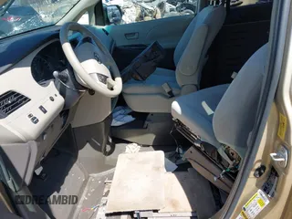 2011 Toyota Sienna LE AAS with VIN 5TDKK3DC0BS025523, listed as a IAAI auction lot 41114051 with 1 mi miles. Bid and sale history available at carsss.com. Image 17.