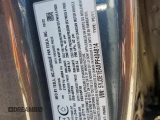 2023 Tesla Model 3 z VIN 5YJ3E1EAXPF404814, wystawiony jako Copart lot #56857105 z przebiegiem 59 360 mil mil oraz Czysty tytuł • Clean title. Historia ofert i sprzedaży dostępna na DreamBid. Obrazek 12.