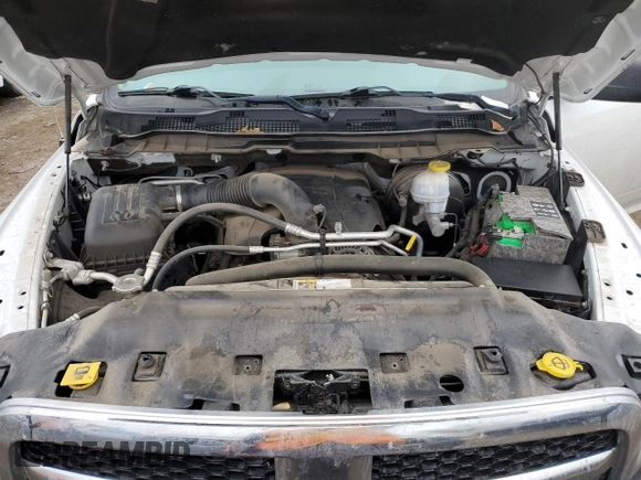 2018 Ram 1500 Tradesman z VIN 3C6JR6DT1JG234203, wystawiony jako Copart lot #43992345 z przebiegiem 98 180 mil mil oraz Szkoda całkowita • Salvage title. Historia ofert i sprzedaży dostępna na DreamBid. Obrazek 11.