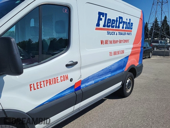 2017 Ford Transit z VIN 1FTYR1CMXHKB25388, wystawiony jako IAAI lot #42733820 z przebiegiem 360 508 mil mil oraz . Historia ofert i sprzedaży dostępna na DreamBid. Obrazek 24.