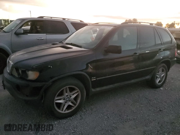2002 BMW X5 4.4i with VIN 5UXFB33572LH32061, listed as a Copart auction lot 81917514 with 0 mi miles and Salvage Title. Bid and sale history available at carsss.com. Image 1.