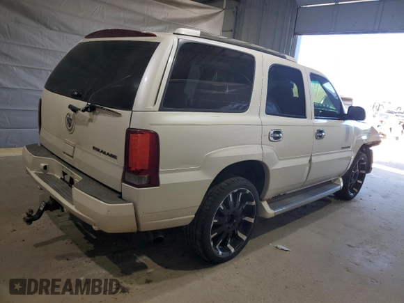2005 Cadillac Escalade with VIN 1GYEK63NX5R110755, listed as a Copart auction lot 53097415 with 230,172 mi miles and Salvage title. Bid and sale history available at DreamBid. Image 3.