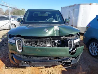 2022 Rivian R1T Adventure Package with VIN 7FCTGAAA2NN006098, listed as a IAAI auction lot 41172815 with 1 mi miles. Bid and sale history available at carsss.com. Image 12.