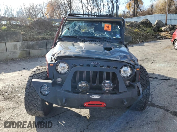 2017 Jeep Wrangler Unlimited Rubicon Recon с VIN 1C4BJWFG8HL611160, выставлен на аукционе Copart как лот 45575665 с пробегом Не указан миль и На запчасти • Non repairable. История ставок и продаж доступна на DreamBid. Изображение 5.