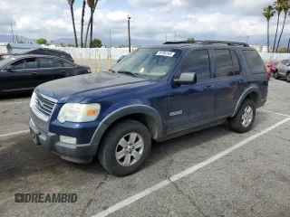 2007 Ford Explorer XLT z VIN 1FMEU63E77UA88676, wystawiony jako Copart lot #54768165 z przebiegiem 129 287 mil mil oraz Szkoda całkowita • Salvage title. Historia ofert i sprzedaży dostępna na DreamBid. Obrazek 1.