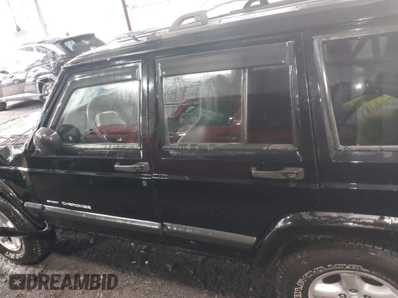 2000 Jeep Cherokee z VIN 1J4FF48S8YL216995, wystawiony jako IAAI lot #42126841 z przebiegiem 178 000 mil mil oraz . Historia ofert i sprzedaży dostępna na DreamBid. Obrazek 14.