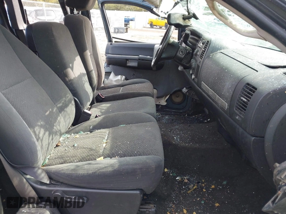 2007 Chevrolet Silverado 1500 Work Truck with VIN 1GCEC19C47Z500815, listed as a IAAI auction lot 41663024 with 142,392 mi miles and . Bid and sale history available at DreamBid. Image 5.