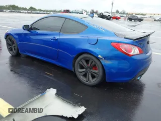 2011 Hyundai Genesis Coupe z VIN KMHHT6KD4BU060514, wystawiony jako IAAI lot #42660478 z przebiegiem 129 800 mil mil oraz . Historia ofert i sprzedaży dostępna na DreamBid. Obrazek 3.