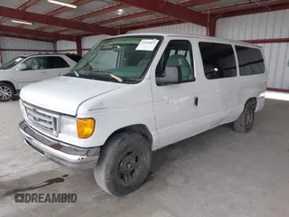 2006 Ford Econoline Passenger XL with VIN 1FMRE11L46DA35354, listed as a IAAI auction lot 41978873 with 69,934 mi miles. Bid and sale history available at carsss.com. Image 2.
