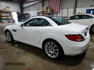 2017 Mercedes-Benz SLC 300 z VIN WDDPK3JA4HF141251, wystawiony jako Copart lot #71945714 z przebiegiem 47 165 mil mil oraz Szkoda całkowita • Salvage title. Historia ofert i sprzedaży dostępna na DreamBid. Obrazek 2.