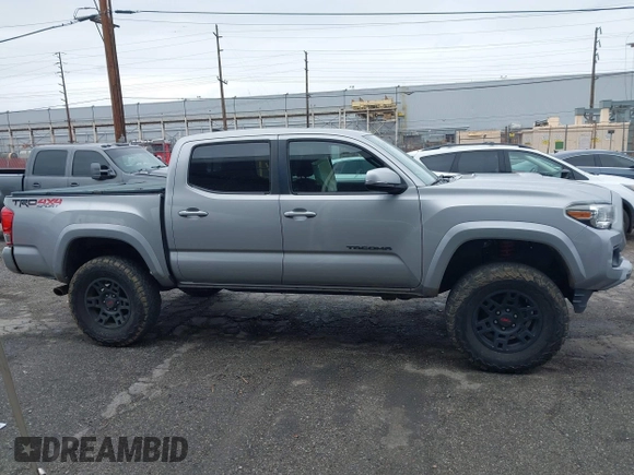 2017 Toyota Tacoma SR5 with VIN 3TMCZ5AN5HM060763, listed as a IAAI auction lot 41783899 with 93,926 mi miles. Bid and sale history available at carsss.com. Image 13.