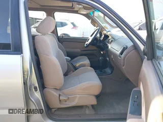 2000 Toyota 4Runner SR5 z VIN JT3GN86R0Y0155930, wystawiony jako IAAI lot #41962581 z przebiegiem 134 530 mil mil oraz . Historia ofert i sprzedaży dostępna na DreamBid. Obrazek 5.