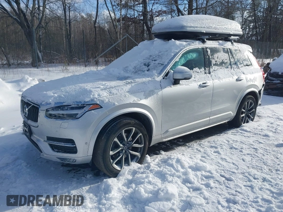 2016 Volvo XC90 T6 Momentum with VIN YV4A22PK0G1077616, listed as a IAAI auction lot 41593610 with 117,782 mi miles. Bid and sale history available at carsss.com. Image 17.