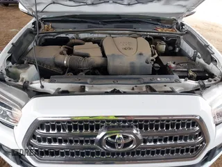 2017 Toyota Tacoma SR5 with VIN 3TMAZ5CN0HM042269, listed as a IAAI auction lot 41928544 with 89,942 mi miles and . Bid and sale history available at carsss.com. Image 10.