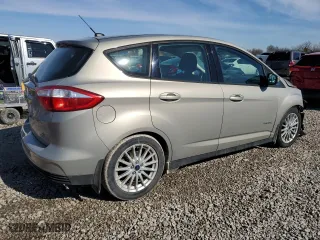2016 Ford C-Max Hybrid SE with VIN 1FADP5AUXGL105770, listed as a Copart auction lot 45117825 with 136,559 mi miles and Salvage Title. Bid and sale history available at carsss.com. Image 3.