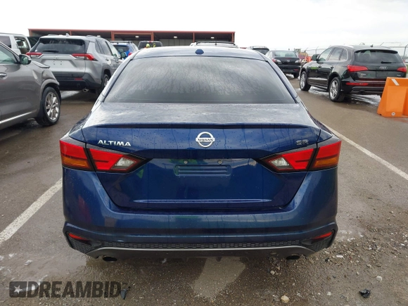 2019 Nissan Altima 2.5 SR with VIN 1N4BL4CV0KC179789, listed as a IAAI auction lot 41989401 with 82,028 mi miles. Bid and sale history available at carsss.com. Image 16.