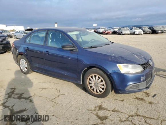 2013 Volkswagen Jetta S z VIN 3VW2K7AJ0DM223917, wystawiony jako Copart lot #45992575 z przebiegiem 147 349 mil mil oraz Czysty tytuł • Clean title. Historia ofert i sprzedaży dostępna na DreamBid. Obrazek 4.