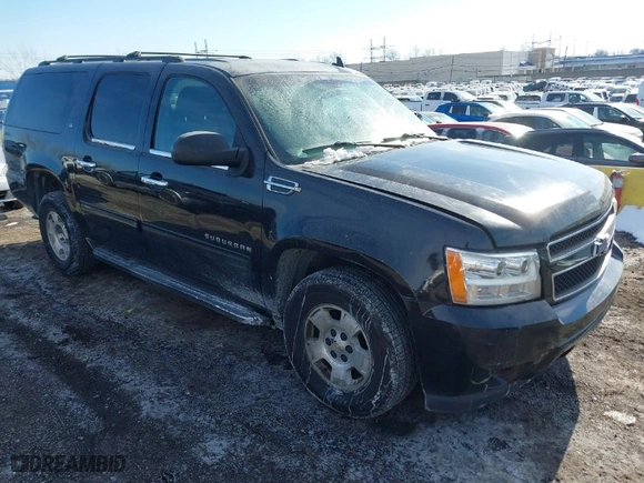 2014 Chevrolet Suburban LT with VIN 1GNSKJE75ER214054, listed as a IAAI auction lot 41426895 with 301,554 mi miles. Bid and sale history available at carsss.com. Image 1.