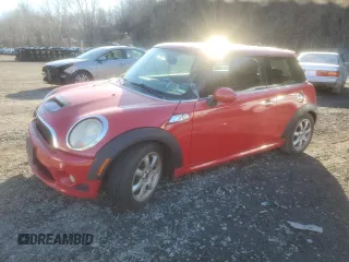 2007 MINI Hardtop S with VIN WMWMF73507TL92600, listed as a Copart auction lot 49324375 with 131,178 mi miles and Clean Title. Bid and sale history available at DreamBid. Image 1.