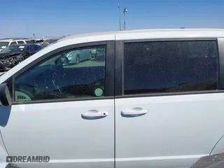 2018 Dodge Grand Caravan SE with VIN 2C4RDGBG6JR363926, listed as a IAAI auction lot 41539328 with 30,217 mi miles. Bid and sale history available at carsss.com. Image 14.