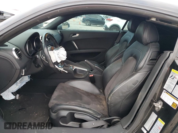 2010 Audi TTS 2.0T z VIN TRUB1AFK4A1016093, wystawiony jako Copart lot #87670355 z przebiegiem 157 248 mil mil oraz Szkoda całkowita • Salvage title. Historia ofert i sprzedaży dostępna na DreamBid. Obrazek 7.