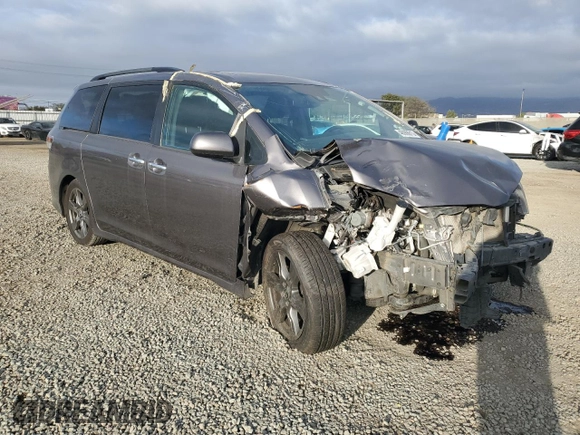 2020 Toyota Sienna SE with VIN 5TDXZ3DC0LS062302, listed as a Copart auction lot 46988815 with 97,304 mi miles and Salvage Title. Bid and sale history available at DreamBid. Image 4.
