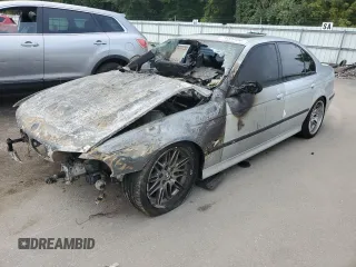 2003 BMW M5 z VIN WBSDE93473CF93330, wystawiony jako Copart lot #70384454 z przebiegiem Nie podano mil oraz Szkody całkowita. Historia ofert i sprzedaży dostępna na DreamBid. Obrazek 1.