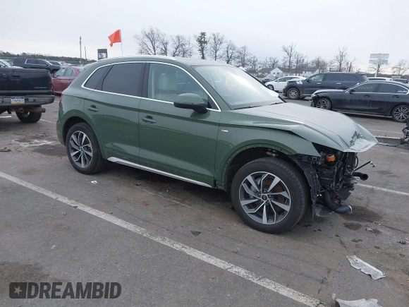 2024 Audi Q5 S line Premium with VIN WA1GAAFY4R2007480, listed as a IAAI auction lot 41315048 with 19,093 mi miles. Bid and sale history available at carsss.com. Image 1.