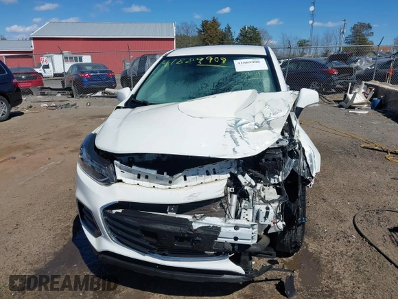 2020 Chevrolet Trax LS with VIN KL7CJNSB1LB090397, listed as a IAAI auction lot 41889908 with 100,435 mi miles. Bid and sale history available at carsss.com. Image 12.