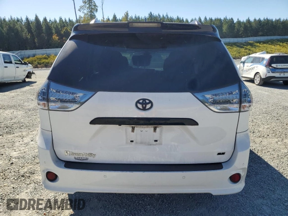 2020 Toyota Sienna SE with VIN 5TDXZ3DC9LS050441, listed as a Copart auction lot 77310274 with 43,452 mi miles and Salvage Title. Bid and sale history available at carsss.com. Image 6.