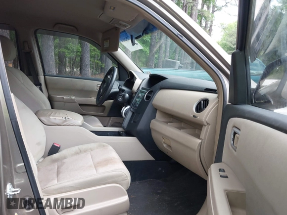 2009 Honda Pilot EX with VIN 5FNYF48409B041002, listed as a IAAI auction lot 42252034 with 116,938 mi miles and . Bid and sale history available at DreamBid. Image 5.