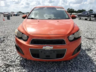 2013 Chevrolet Sonic LT with VIN 1G1JC6SG9D4109279, listed as a Copart auction lot 51763515 with 172,007 mi miles and Clean Title. Bid and sale history available at carsss.com. Image 5.
