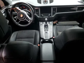 2017 Porsche Macan with VIN WP1AA2A50HLB07596, listed as a Copart auction lot 62682545 with 110,684 mi miles and Salvage title. Bid and sale history available at DreamBid. Image 8.