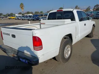 2002 Dodge Dakota with VIN 1B7GL12X62S519941, listed as a IAAI auction lot 41459153 with 259,726 mi miles and . Bid and sale history available at carsss.com. Image 4.