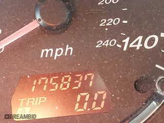 2007 Mazda Mazda6 i Sport VE with VIN 1YVHP80C975M61485, listed as a IAAI auction lot 41643467 with 175,837 mi miles. Bid and sale history available at carsss.com. Image 7.