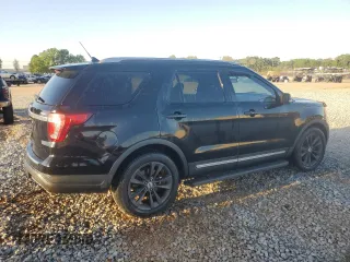 2018 Ford Explorer XLT with VIN 1FM5K7D81JGA17743, listed as a Copart auction lot 52183755 with 128,399 mi miles and Salvage Title. Bid and sale history available at DreamBid. Image 3.