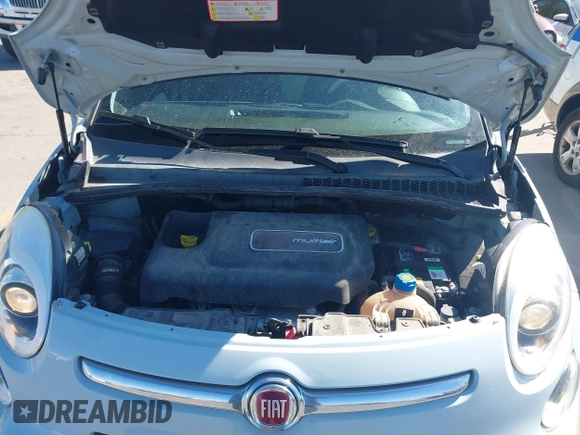 2014 FIAT 500L Easy with VIN ZFBCFABH9EZ010519, listed as a IAAI auction lot 42150633 with 60,724 mi miles. Bid and sale history available at carsss.com. Image 10.