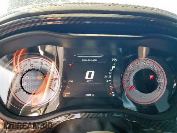 2022 Dodge Challenger R/T Scat Pack z VIN 2C3CDZFJ8NH109304, wystawiony jako Copart lot #54798825 z przebiegiem 23 845 mil mil oraz Szkoda całkowita • Salvage title. Historia ofert i sprzedaży dostępna na DreamBid. Obrazek 9.
