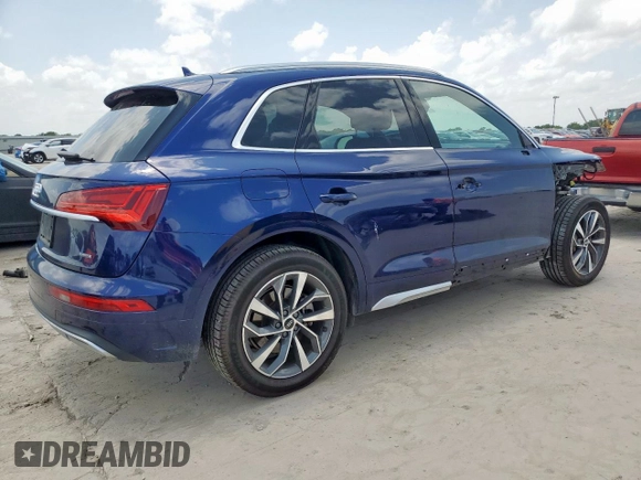 2021 Audi Q5 Premium with VIN WA1AAAFY0M2050924, listed as a Copart auction lot 61197765 with 29,723 mi miles and Salvage title. Bid and sale history available at DreamBid. Image 3.