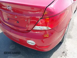 2016 Hyundai Accent SE z VIN KMHCT4AE4GU164307, wystawiony jako IAAI lot #42290071 z przebiegiem 126 426 mil mil oraz . Historia ofert i sprzedaży dostępna na DreamBid. Obrazek 6.