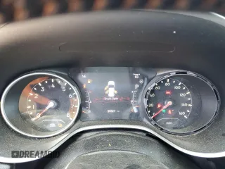 2020 Jeep Compass Limited с VIN 3C4NJDCB1LT196075, выставлен на аукционе Copart как лот 51287945 с пробегом 96 827 миль миль и Списание • Salvage title. История ставок и продаж доступна на DreamBid. Изображение 9.