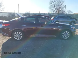 2018 Kia Optima LX with VIN 5XXGT4L31JG267327, listed as a IAAI auction lot 41800796 with 1 mi miles. Bid and sale history available at carsss.com. Image 13.