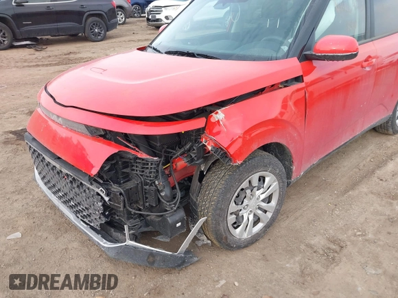 2024 Kia Soul LX with VIN KNDJ23AU4R7233417, listed as a IAAI auction lot 41416423 with 13,408 mi miles. Bid and sale history available at carsss.com. Image 6.
