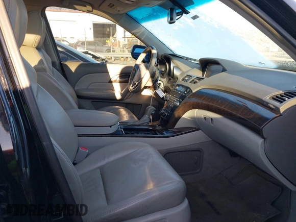 2010 Acura MDX Technology Pkg with VIN 2HNYD2H68AH523947, listed as a IAAI auction lot 41132813 with 185,187 mi miles. Bid and sale history available at carsss.com. Image 5.